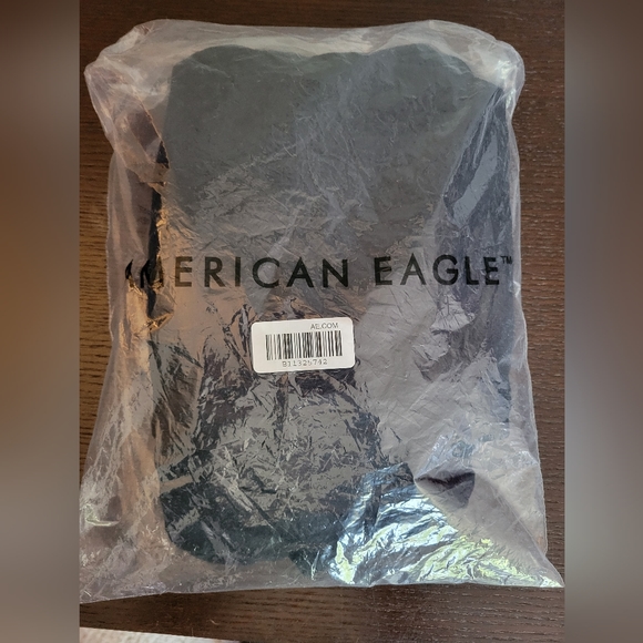 XS American Eagle Crisscross Open Back, Adjustable, Wide Leg, Cropped Romper - Picture 6 of 6